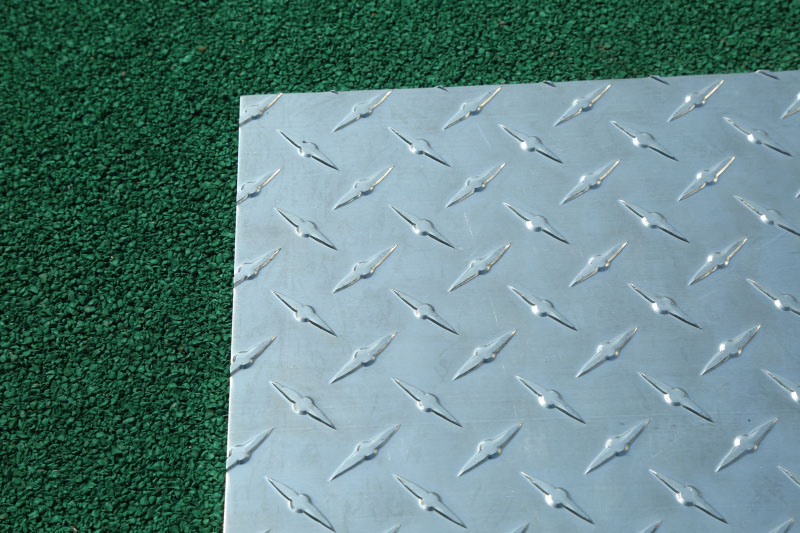 Pointer Pattern Aluminum Plate